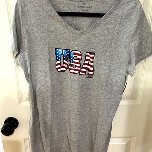 Woman’s Faded Glory short sleeve tee, gray with USA on front XL NWT